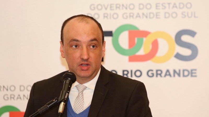 O secretário de Comunicação, Cleber Benvegnú, enviou ofício à direção da NET, respondendo crítica sobre aumento de alíquota do Imposto sobre Circulação de Mercadorias e Serviços (ICMS) feita por meio de carta dirigida aos clientes da empresa de TV a cabo