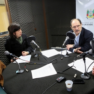 Governador Sartori e secretário Cleber Benvegnú participaram, nesta quinta-feira (11), do programa Governo em Rede