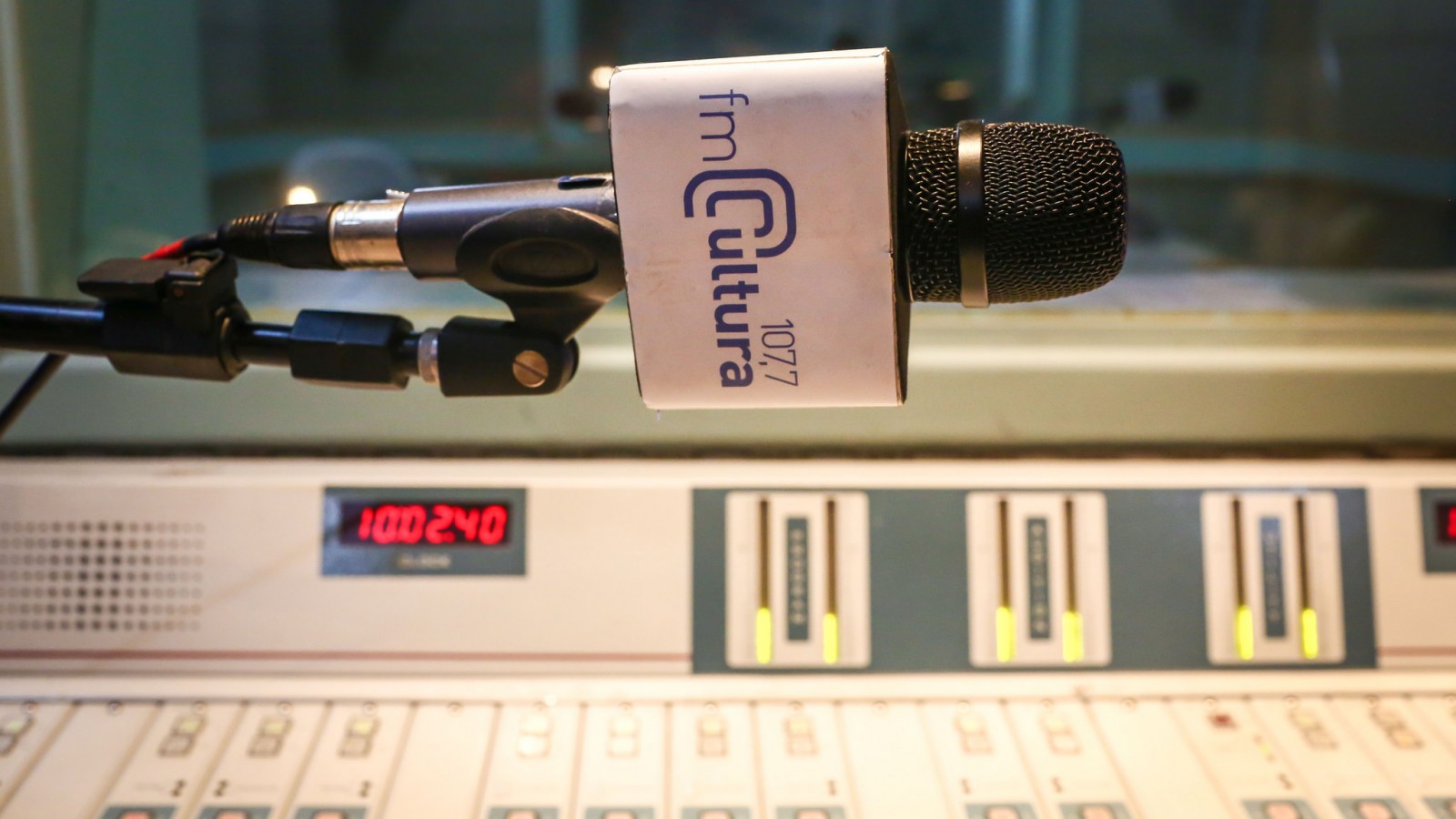 FM Cultura estreia novos programas e reformula seus clássicos