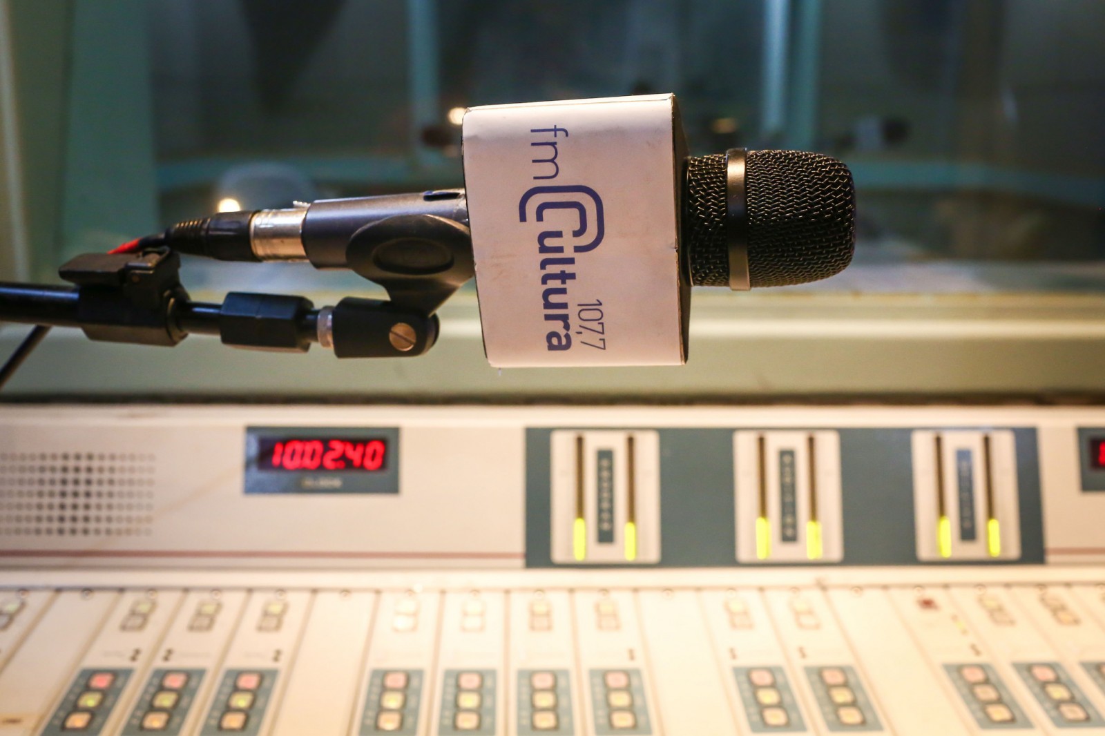 FM Cultura estreia novos programas e reformula seus clássicos