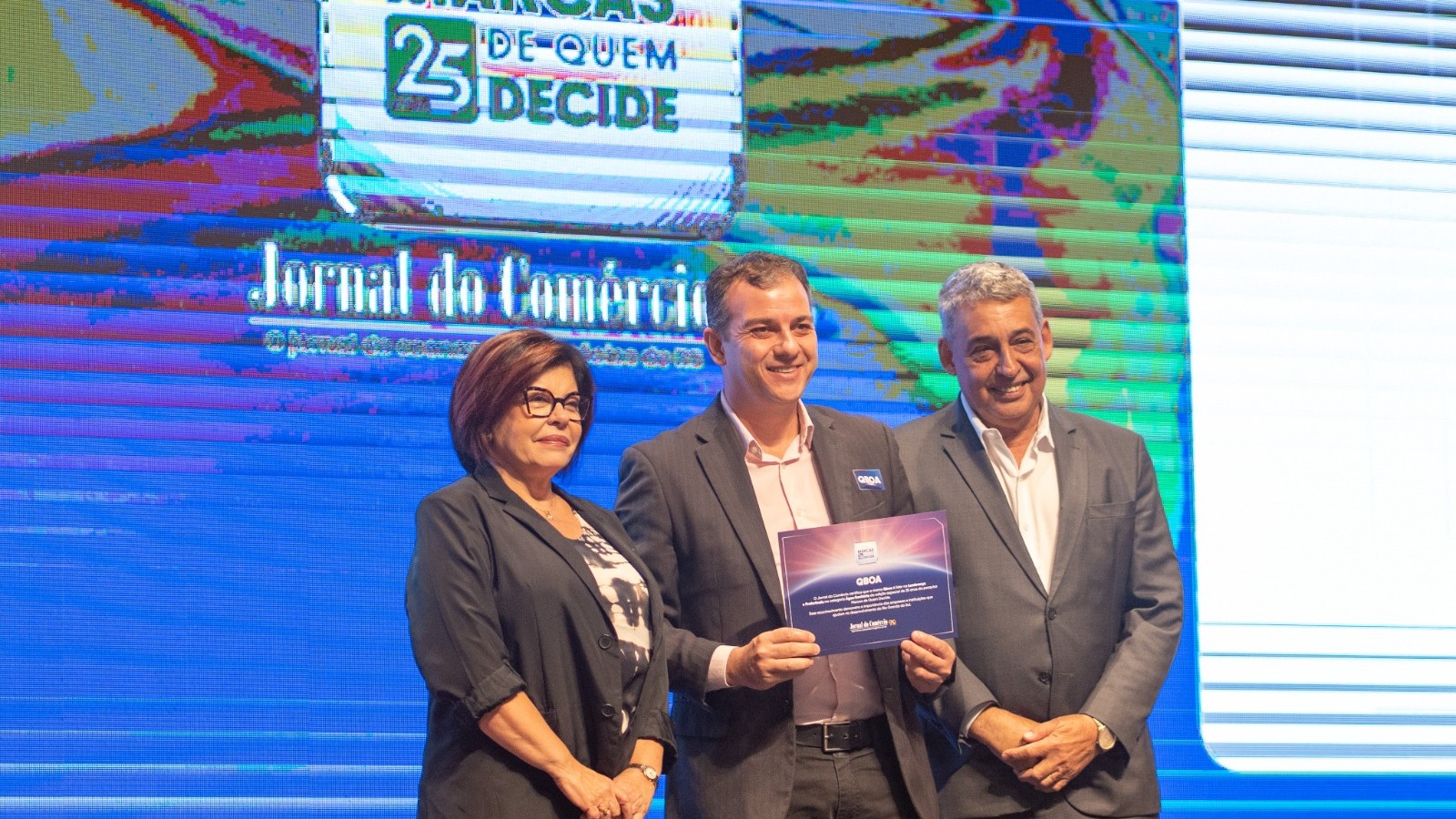A secretária entregou os prêmios às marcas mais lembradas e preferidas pelos gaúchos nas categorias apoio ao empreendedor, água mineral, água sanitária, arroz, auditoria empresarial e azeite de oliva. 