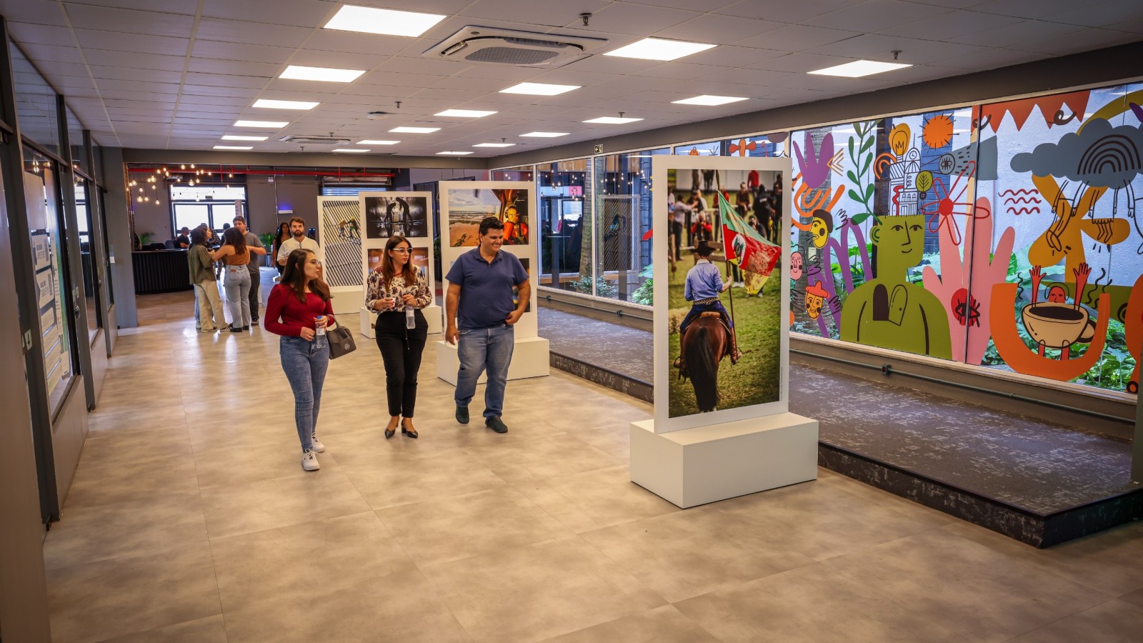 Exposição Além das Águas no Instituto Caldeira